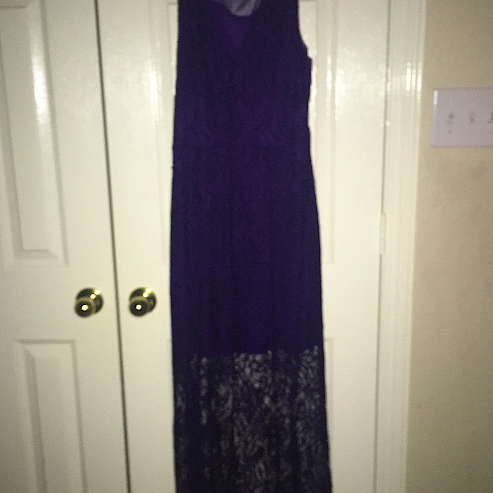 Enfocus Studio Size 8 long dress.